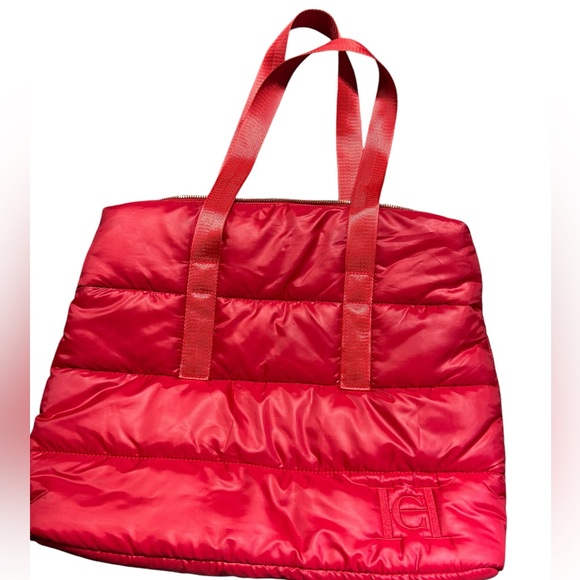 CAROLINA HERRERA Logo RED Puffy Quilted TOTE Shoulder Gym Bag Good Girl NEW - Picture 5 of 6